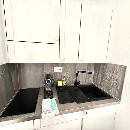 Monolocale In Centro, Piscina E 400mt Da Skilift Appartement