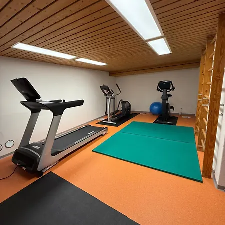 Monolocale In Centro, Piscina E 400mt Da Skilift * St Moritz